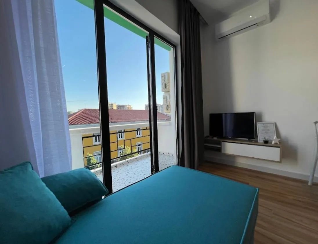 Your Home In Center City Tirana 0*,